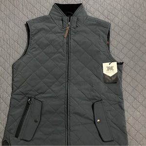 Dakota Grizzly Men's Nolan Vest. Size Medium. Never been worn. NWT.